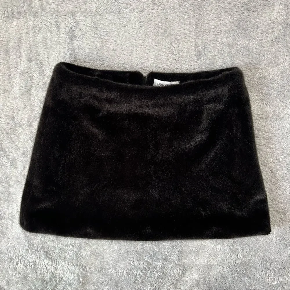 WEWOREWHAT Faux Fur Mini Skirt Black Zip Lined plush Soft Romantic Sexy Sz 6